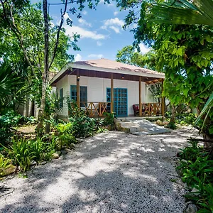 https://villas-el-encanto-cozumel.quintano-roohotels.com
